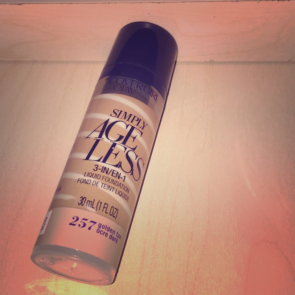 COVERGIRL+OLAY Simply Ageless NWOT